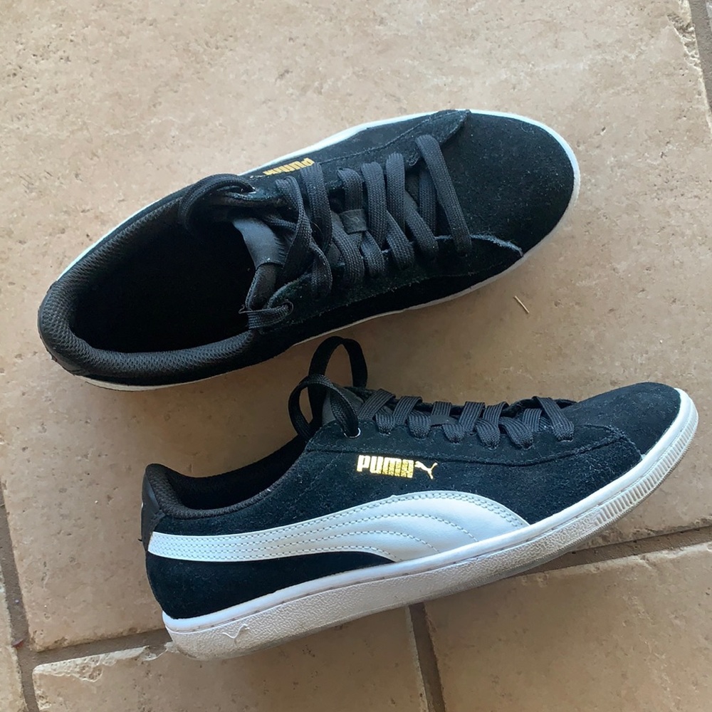 Puma Vikky women’s 8 Black and White
